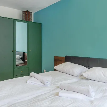 Lesna Ii, Sun & Snow *