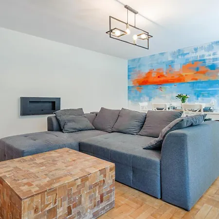 Lesna Ii, Sun & Snow Apartment