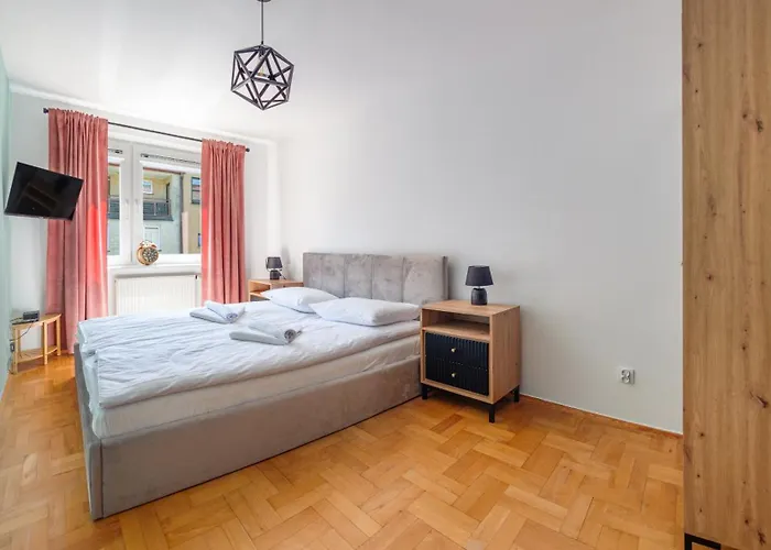 Lesna Ii, Sun & Snow *